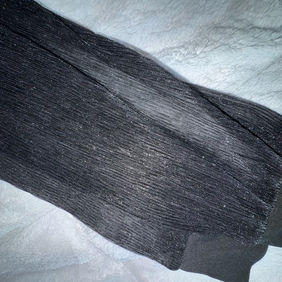 NWT Women’s Maurice’s black Plisse Sleeve Blouse size XS puffy sleeve - Picture 8 of 11